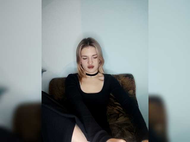 angelbabysweet's BongaCams show and profile