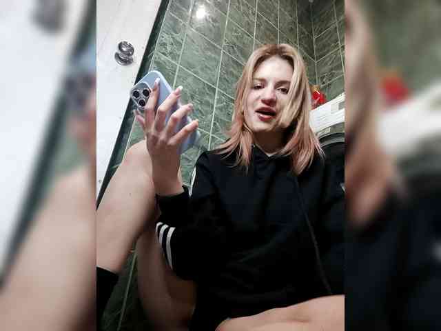 candycomatozzzze webcam