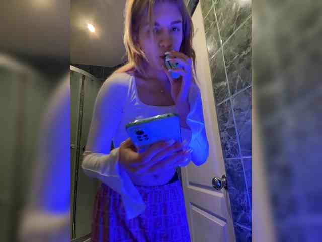 candycomatozzzze webcam