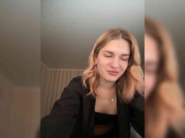 candycomatozzzze webcam