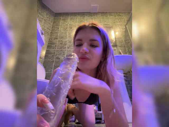 candycomatozzzze webcam