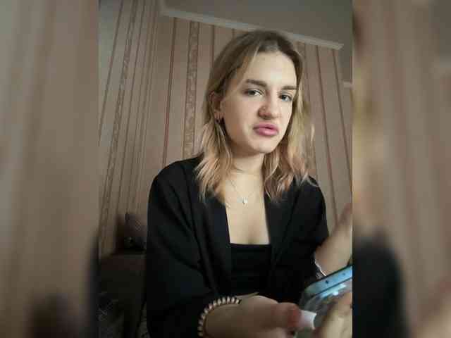 candycomatozzzze webcam