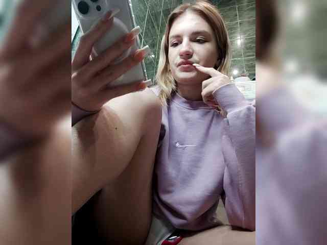 candycomatozzzze webcam