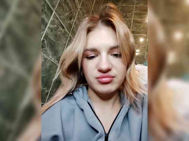 candycomatozzzze webcam