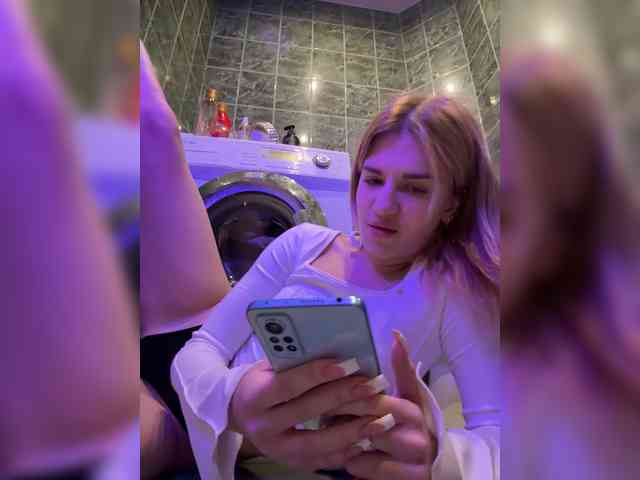 candycomatozzzze webcam