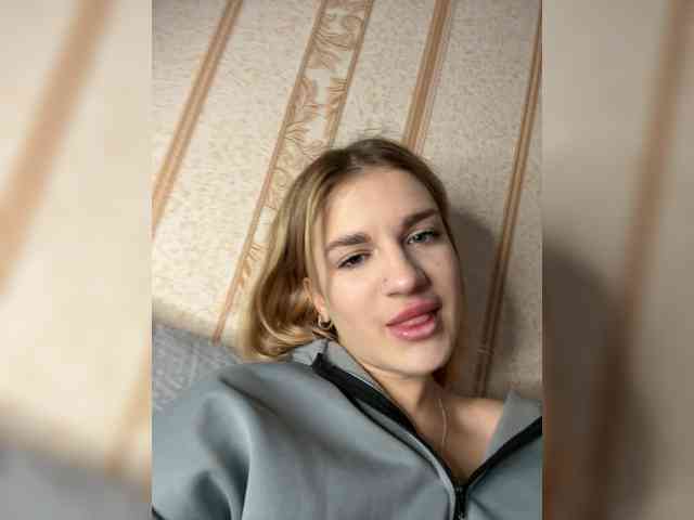 candycomatozzzze webcam