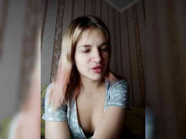 candycomatozzzze webcam