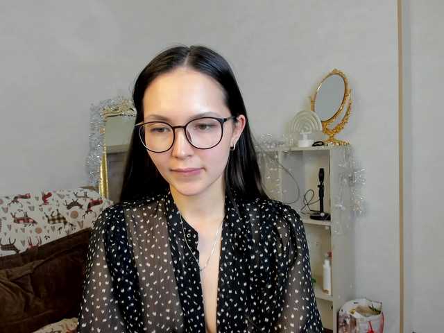 elina-syui's BongaCams show and profile