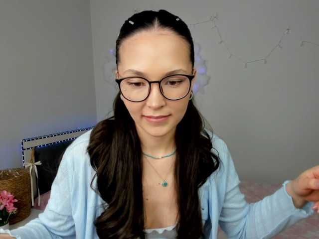 elina-syui's BongaCams show and profile