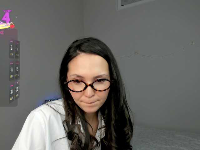 elina-syui's BongaCams show and profile