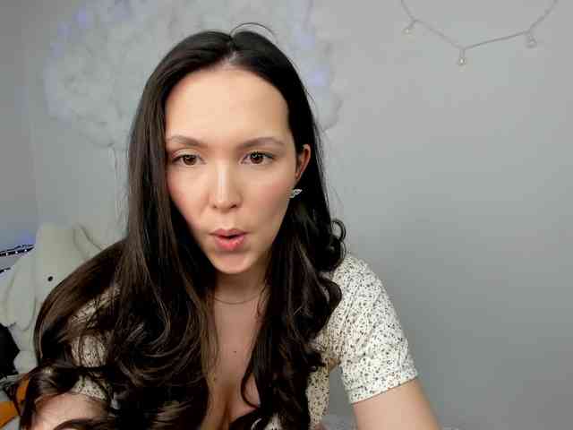 elina-syui webcam