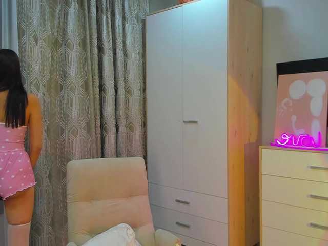 chloe-girl-fantasy's BongaCams show and profile