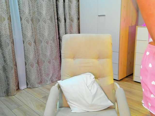 chloe-girl-fantasy's BongaCams show and profile