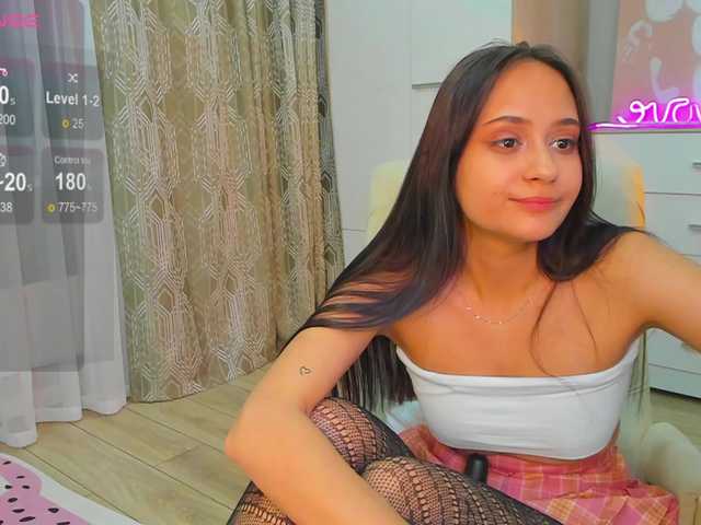 chloe-girl-fantasy's BongaCams show and profile