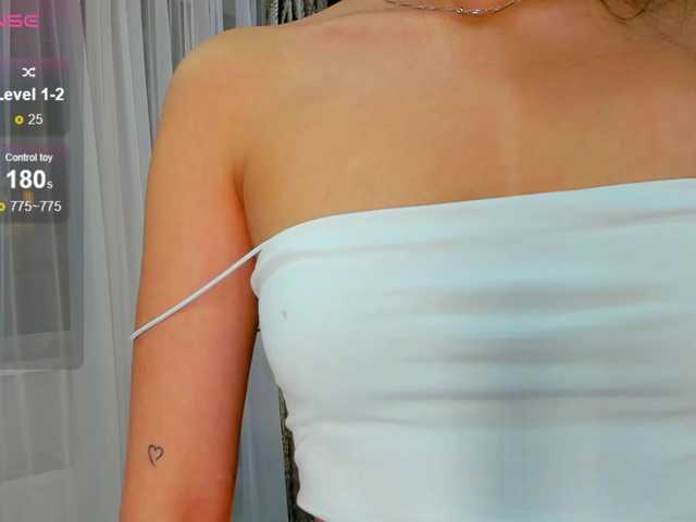 chloe-girl-fantasy's Thumb Image