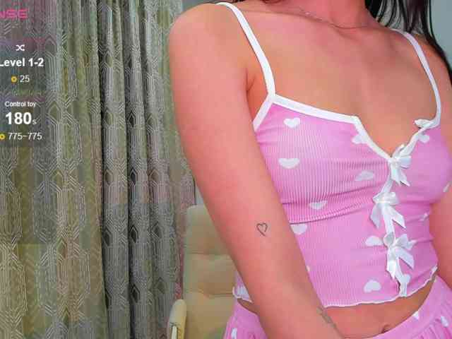 chloe-girl-fantasy webcam