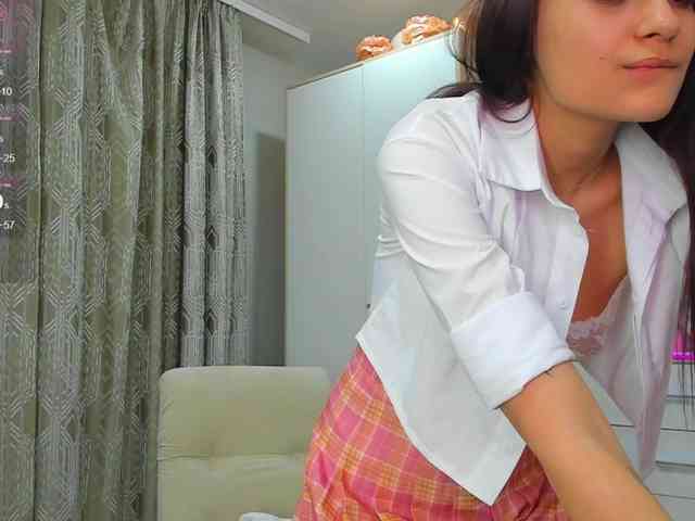 chloe-girl-fantasy webcam