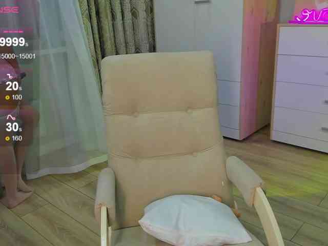 chloe-girl-fantasy webcam