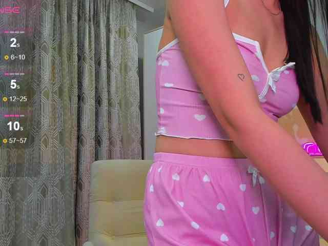 chloe-girl-fantasy webcam