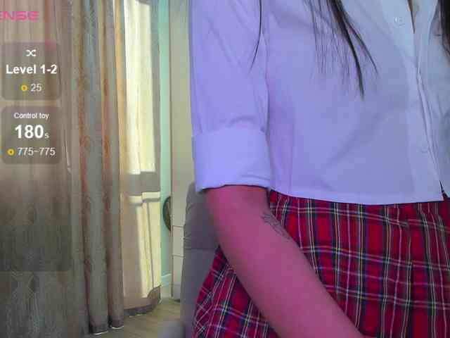 chloe-girl-fantasy webcam