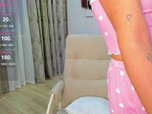 chloe-girl-fantasy webcam