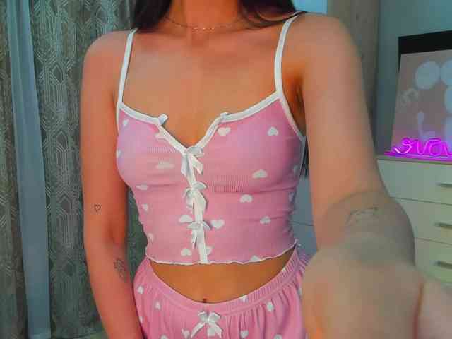 chloe-girl-fantasy webcam