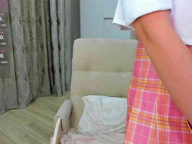 chloe-girl-fantasy webcam