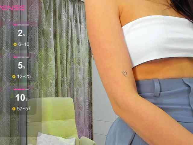 chloe-girl-fantasy webcam