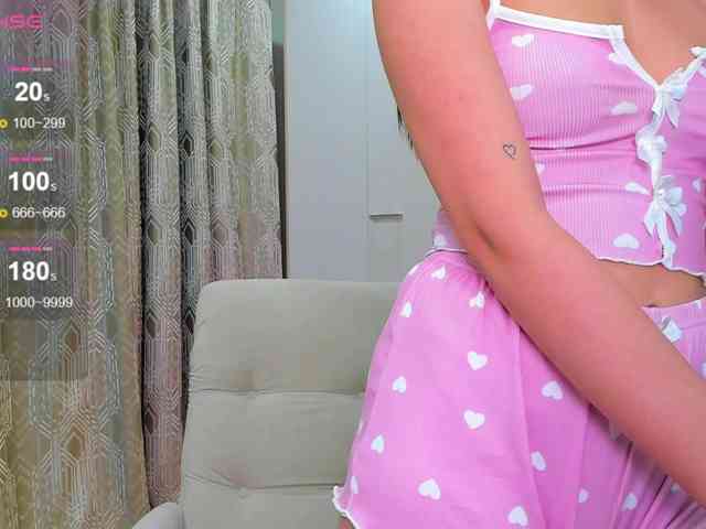 chloe-girl-fantasy webcam