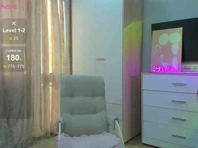 chloe-girl-fantasy webcam