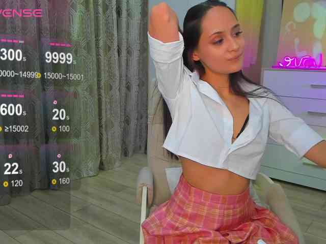 chloe-girl-fantasy webcam