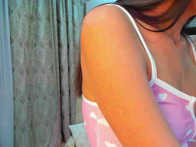 chloe-girl-fantasy webcam