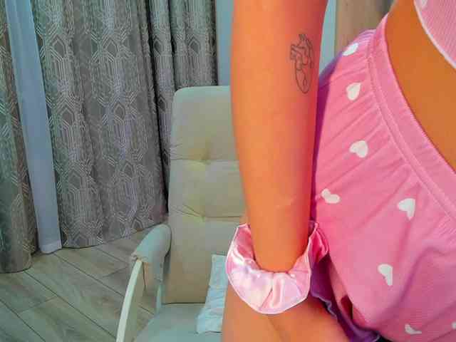 chloe-girl-fantasy webcam