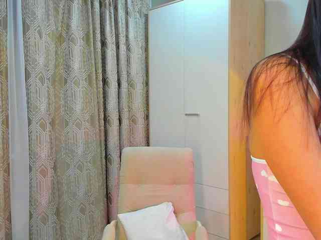 chloe-girl-fantasy webcam