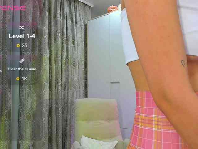 chloe-girl-fantasy webcam