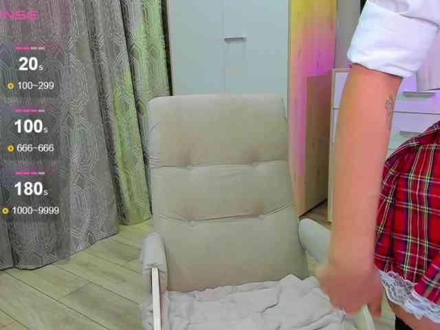 chloe-girl-fantasy webcam