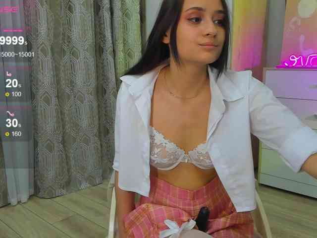 chloe-girl-fantasy webcam