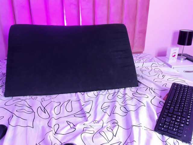 Princesss-Lili's BongaCams show and profile