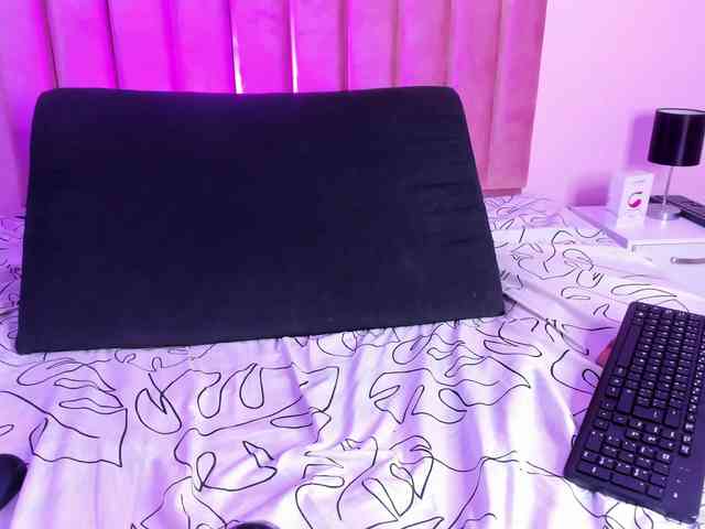 Princesss-Lili webcam