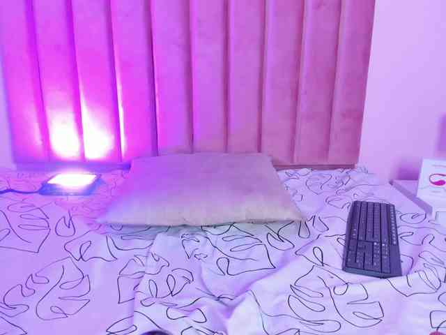 Princesss-Lili webcam