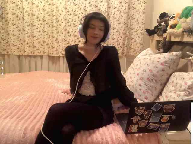 aliceinyourdreams webcam