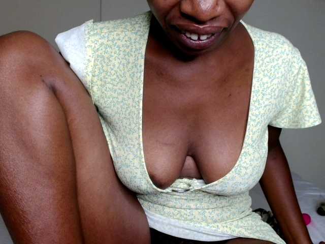 BlushAndMoan's BongaCams show and profile