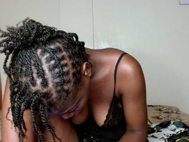 BlushAndMoan's BongaCams show and profile