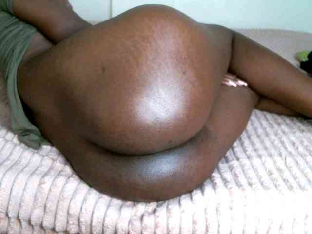 BlushAndMoan BlushAndMoan