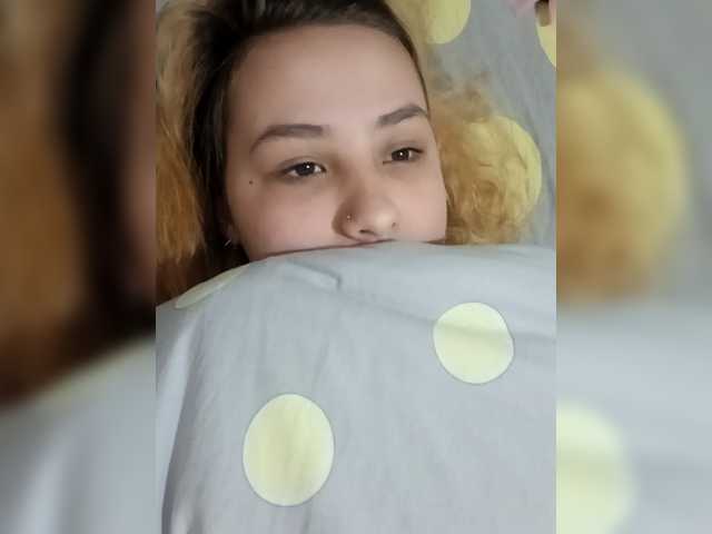 BloodyLisss – webcam model profile photo