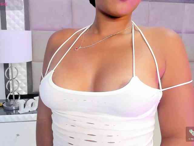 TalianaNewton Live Webcam on BongaCams