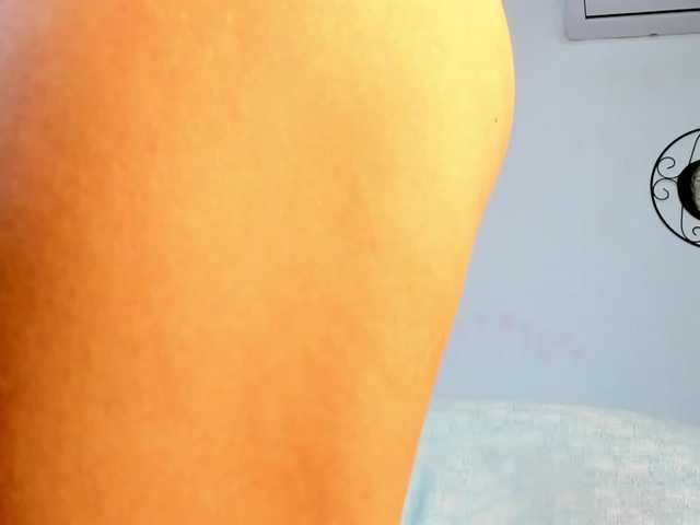 hennyKitty's BongaCams show and profile