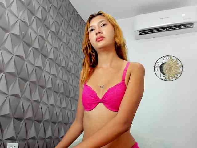 hennyKitty hennyKitty