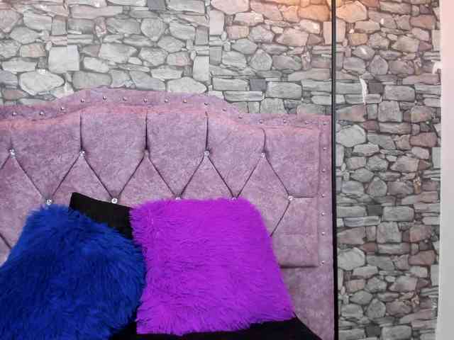 lemonade-pink webcam