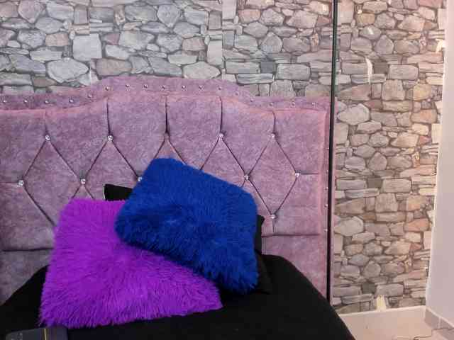 lemonade-pink webcam